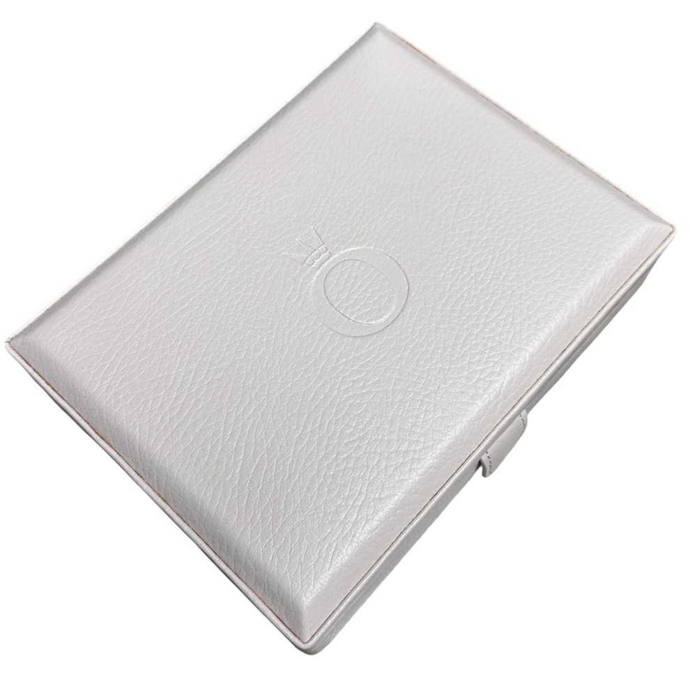 Elegant Pandora White Leather Jewelry Box